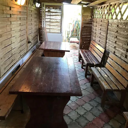Vila Omi *
