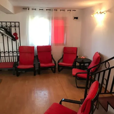 Affittacamere Vila Omi *